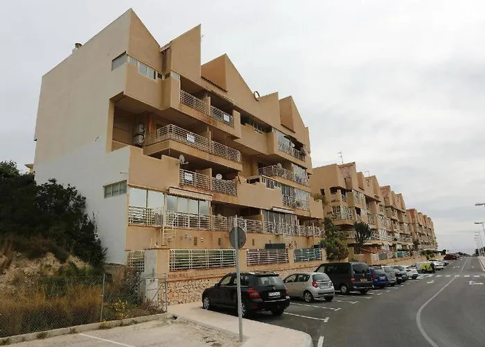 Amplio Estudio En アパート *